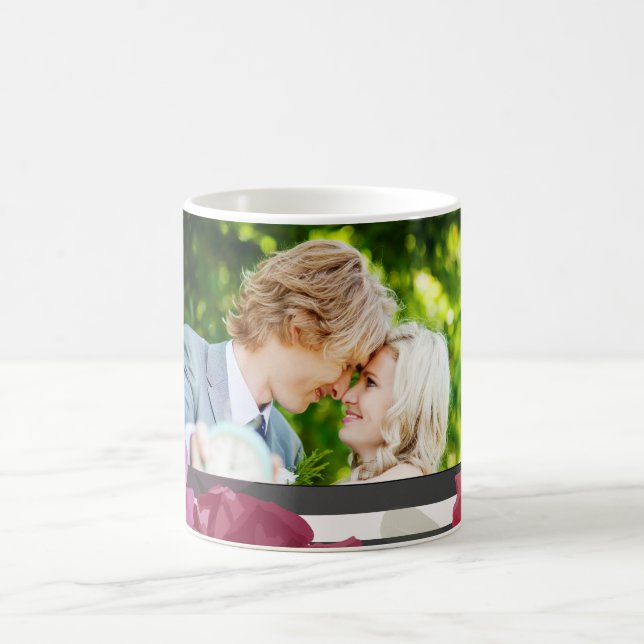 Rose zum Hochzeitstag, Streifen, kundenspezifische Kaffeetasse (Mittel)