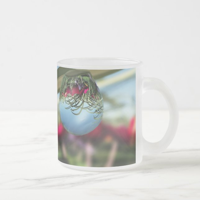 Rose zur Tasse von Raindrops (Rechts)