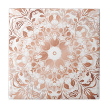 Roségold-Blumenmandala