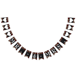 Rosen-Schädel-Schwarz-gotischer mit Blumenherr u. Wimpelkette