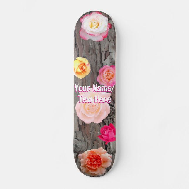 Rosenblüten und Baumrindenskateboard Skateboard (Vorderseite)