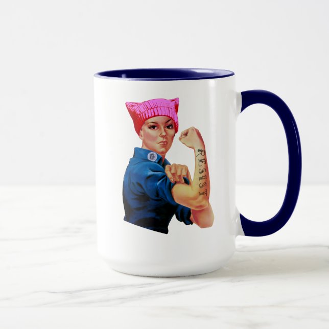 Rosie the Riveter hält Trump zurück Tasse (Rechts)