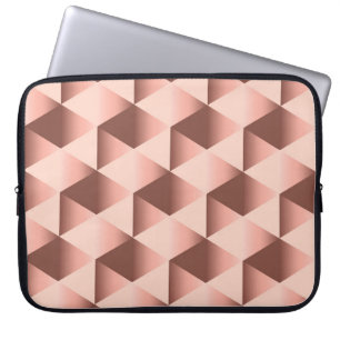 Rosige Geometrie: blasses abstraktes Motiv. Laptopschutzhülle