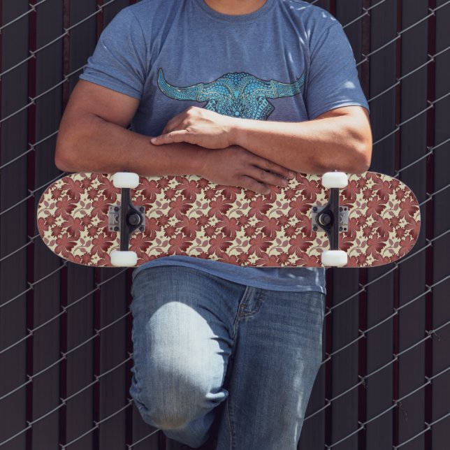 Rostfarbenes Blumenblattmuster | Terrakotta-Botani Skateboard (Außenbereich 3)