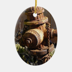 Rostiger Hydrant Keramikornament