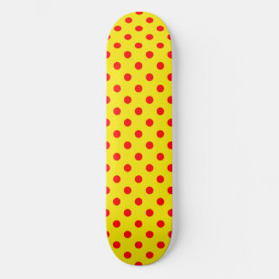 Rot auf gelben Punkten Musterdesign Skateboard