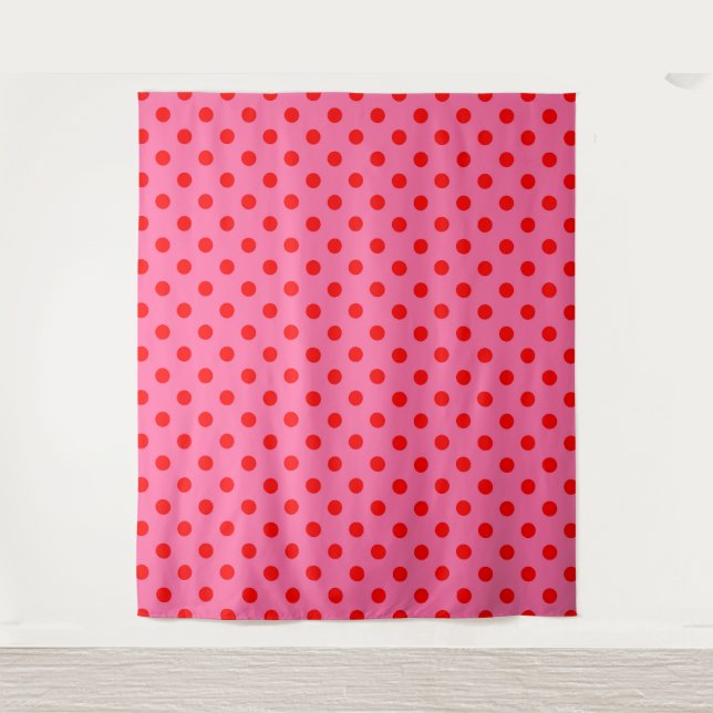 Rot auf rosa Polka Dots Design Wandteppich (Vorderseite)