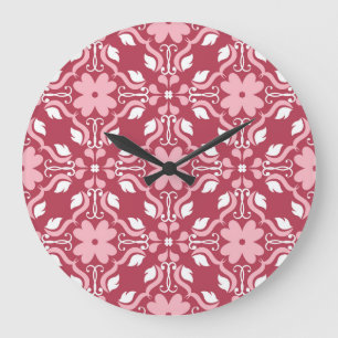 Rot, beige, blumengeschmückt, nahtlose Tapeten. Große Wanduhr