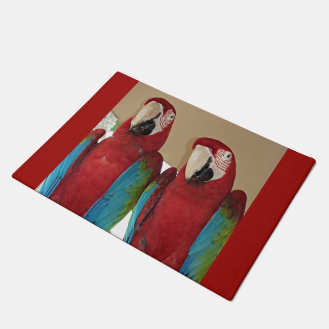 Rot, Blau, Grüne Macaws (Papageien) Fußmatte (Schrägansicht)
