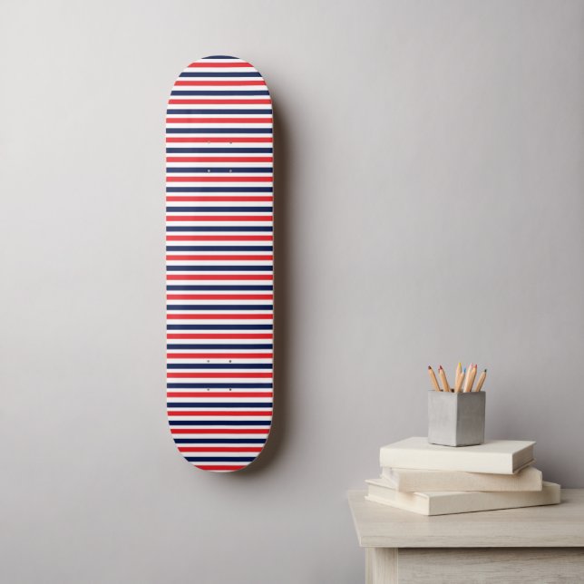 Rot, blau und weiß Streifen Skateboard (Wandkunst)