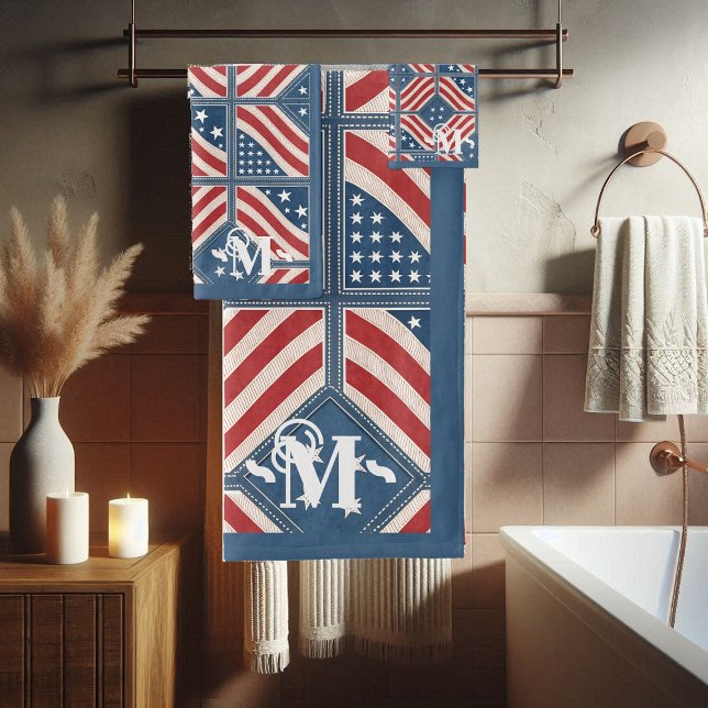 Rot-Blau-Weiße Muster US Flagge Monogram Badhandtuch Set (Red Blue White Pattern Stars and Stripes Monogram Bath Towel Set)