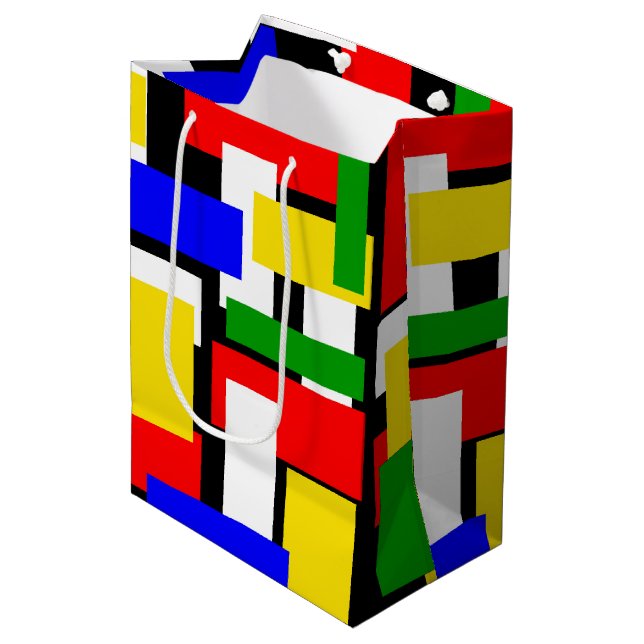 Rot, Gelb, Schwarz, Blau und Grün Mittlere Geschenktüte (Vorderseite Schrägansicht)