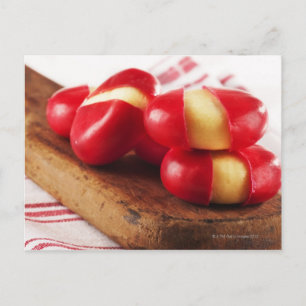 Rot gestreiftes Teetuch im Hintergrund. Postkarte