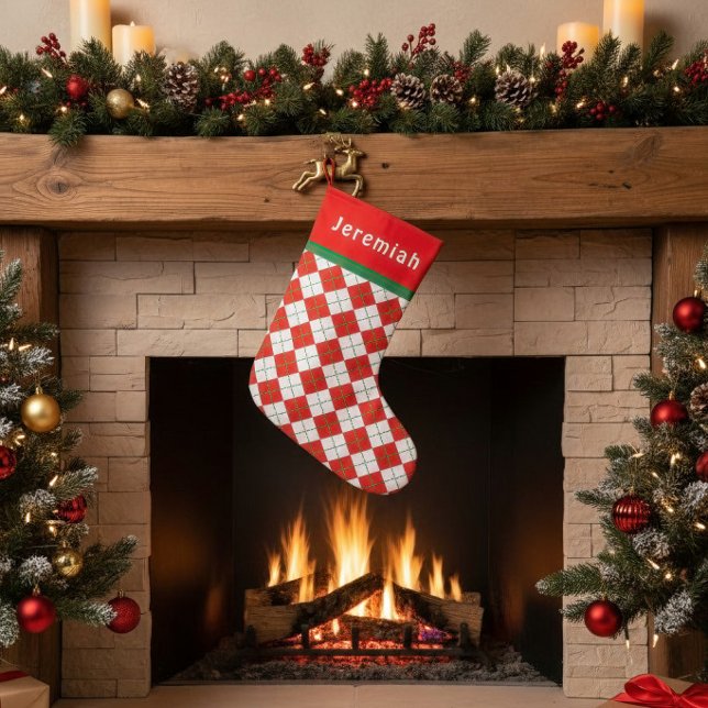 Rot Grün Weiß Argyle Monogrammiert Kleiner Weihnachtsstrumpf (Stocking not to scale in the photo.)