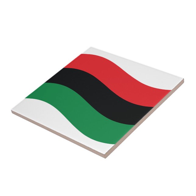 Rot-, Schwarz- und Grüne-Flagge Fliese (Seite)