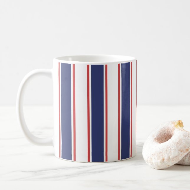 Rot- und Navy-Blaustreifen Kaffeetasse (Mit Donut)