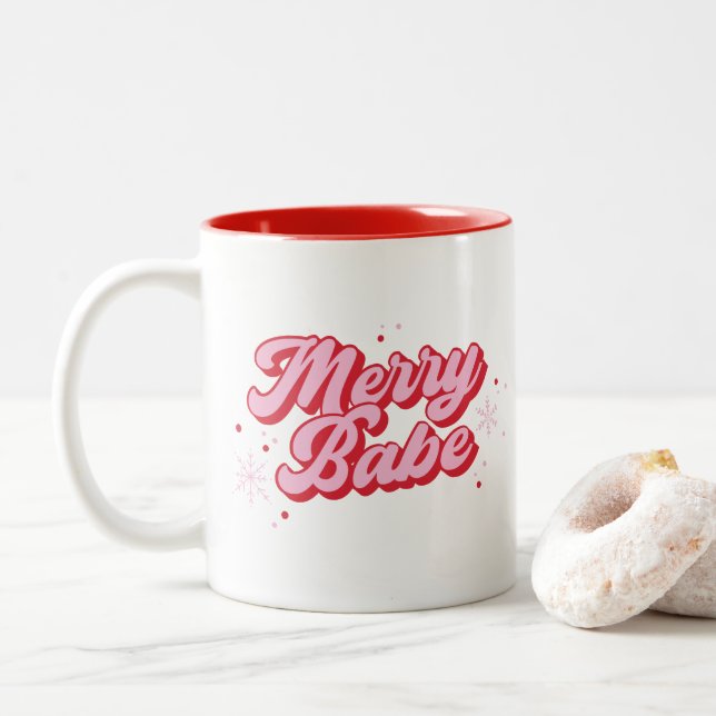 Rot und Rosa Merbabe mit Schneeflocken Zweifarbige Tasse (Mit Donut)
