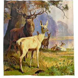 Rot und Weiß Hirsche in der Nähe eines Waldteiches Duschvorhang