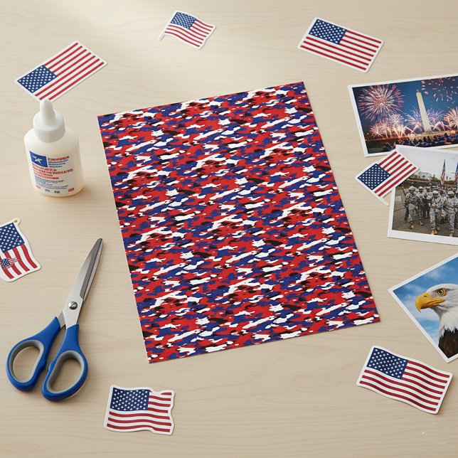 Rot-weiß-blaue Camouflage (Von Creator hochgeladen)