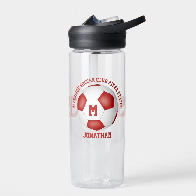 Rot-Weiß-Fußball-Team färbt Kinder Teenager nach M Trinkflasche (Links)