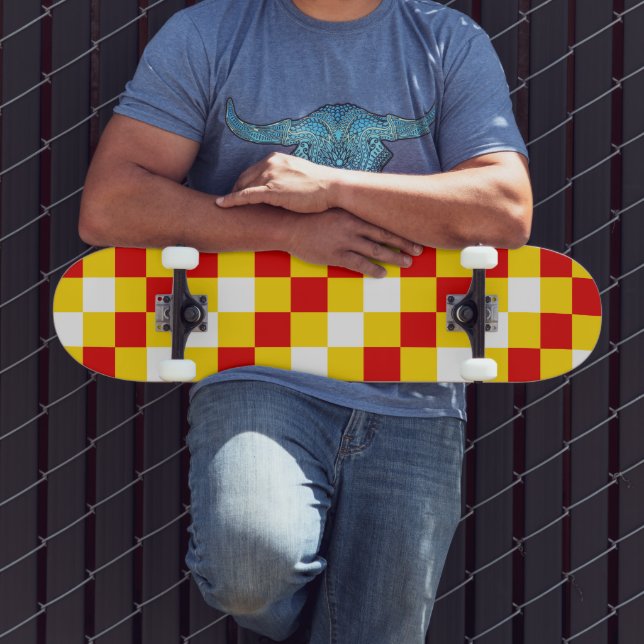 Rot Weiß Gelb Kariertes Muster Design  Skateboard (Außenbereich 3)