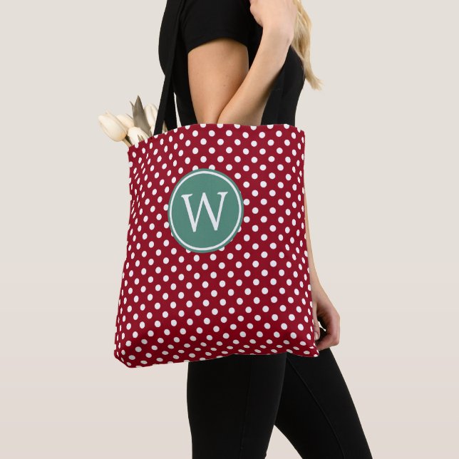 Rot-Weiß gepunktet mit tiefem Teal-Monogramm (Von Nahem)