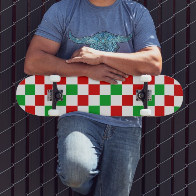 Rot-Weiß-Grün kariertes Musterdesign Skateboard (Außenbereich 3)