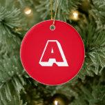Rot-weiß-Monogramm-Erstweihnacht Keramik Ornament<br><div class="desc">Monogram Red & white Custom Initial Letter niedlich Moderne Weihnachtsverzierung Keramik</div>