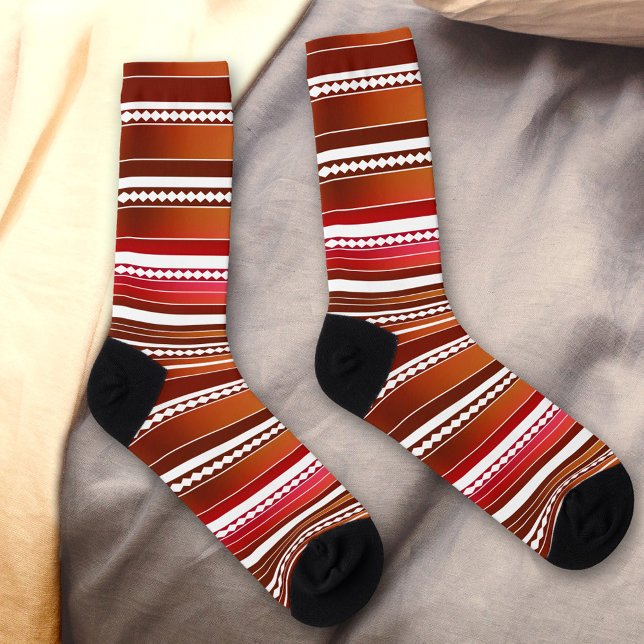 Rot-Weiß-Muster-Socken Socken (Socks featuring a striped pattern in white and red)