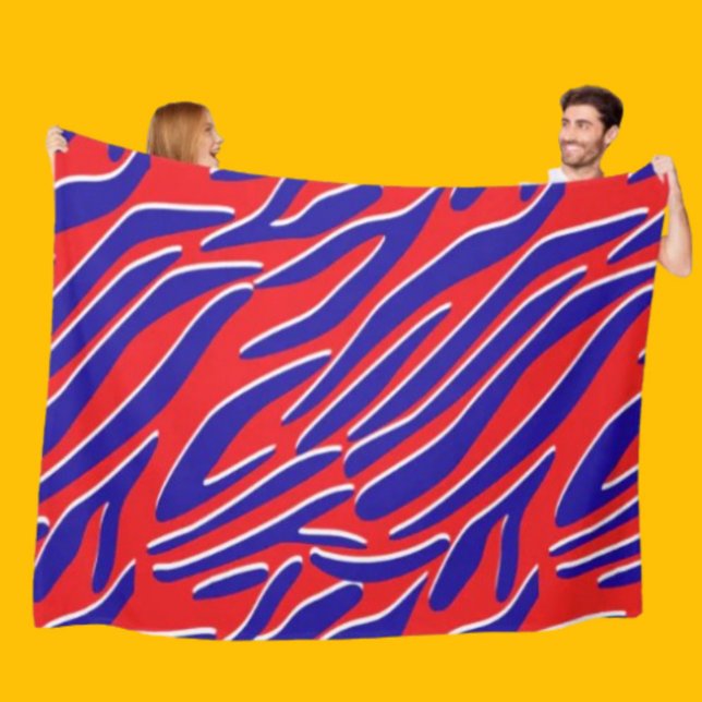 Rot, Weiß und Fett | Tiger Stripe Fleece Blanket (Von Creator hochgeladen)