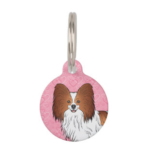 Rot-Weißer Papillon-Hund auf rosa Herzen Haustiermarke