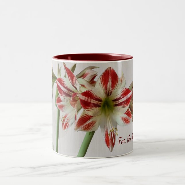 Rote Amaryllische Blume Tasse mit benutzerdefinier (Mittel)