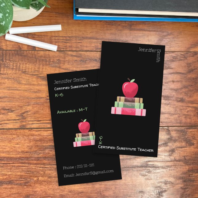 Rote Apfel-Bücher-Tutor-Vertikale-Schwarze Visiten Visitenkarte (Red Apple Books Tutor Double-sided Vertical Black Business Card (Front and Back))
