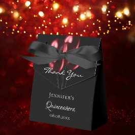 Rote Ballons aus Quinceanera Geschenkschachtel