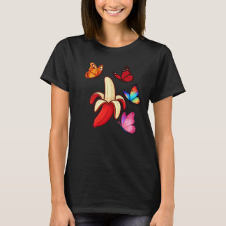 Rote Banane umgeben von farbenfrohen Schmetterling T-Shirt