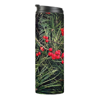 Rote Beeren Tannennadeln Weihnachtsfoto Thermosbecher