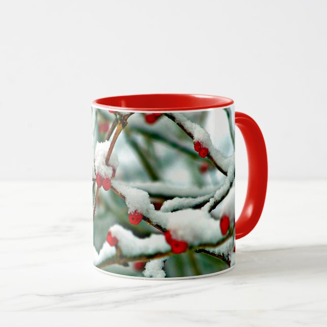Rote Berries im Schnee 2025 Tasse (VorderseiteRechts)