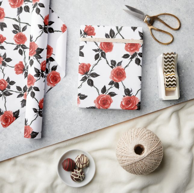 Rote Blumen Schwarze Blätter Geburtstag Geschenkpapier (Kunsthandwerk)