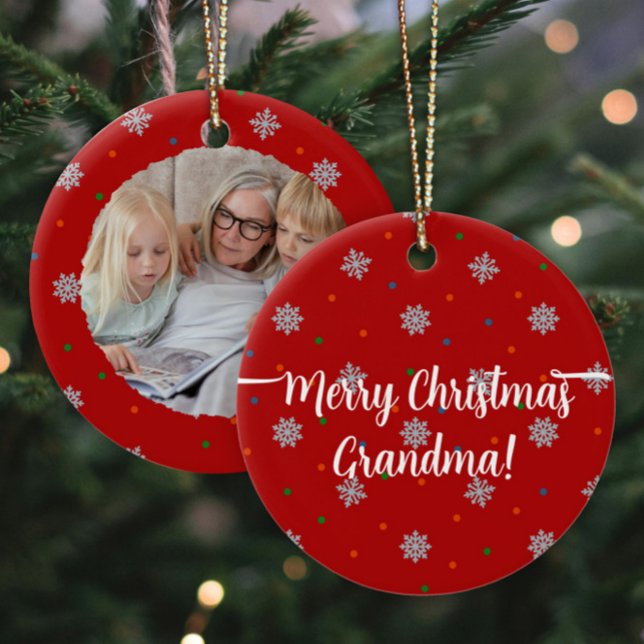 Rote, elegante Schneeflocken und Foto Keramik Ornament (Custom photo Christmas ornament in red with snowflakes and dots.)