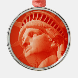 Rote Freiheitsstatue Silbernes Ornament