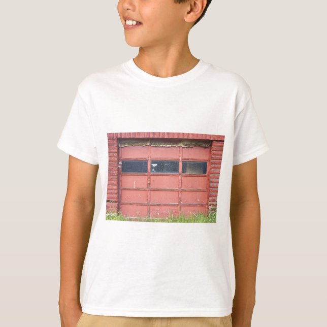 Rote Garagen-Tür T-Shirt (Vorderseite)