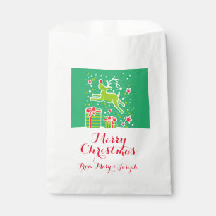 Rote Geschenktaschen des Weihnachtsrengrüns Geschenktütchen