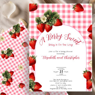 Rote Gingham-Beeren-Süße-Erdbeeren-Baby-Party Einladung