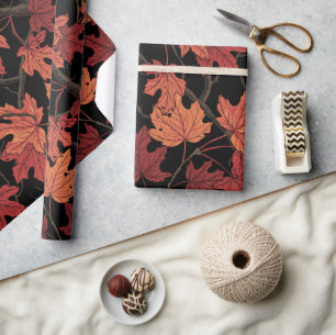 Rote Herbst-Ahornblätter auf Schwarz Geschenkpapier