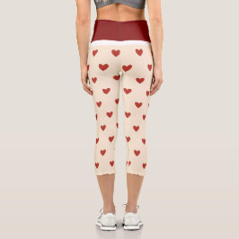 Rote Herzen Muster auf Creme Hintergrund Leggings