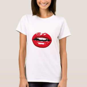 Rote Hochglanz-Lippen für Frauen T-Shirt