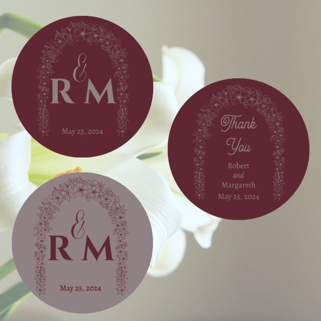 Rote Hochzeitstorte der klassischen Natur Etiketten (Von Creator hochgeladen)