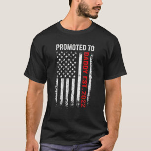 Rote Linie der Männer für Daddy 2022 Feuerwehrmann T-Shirt