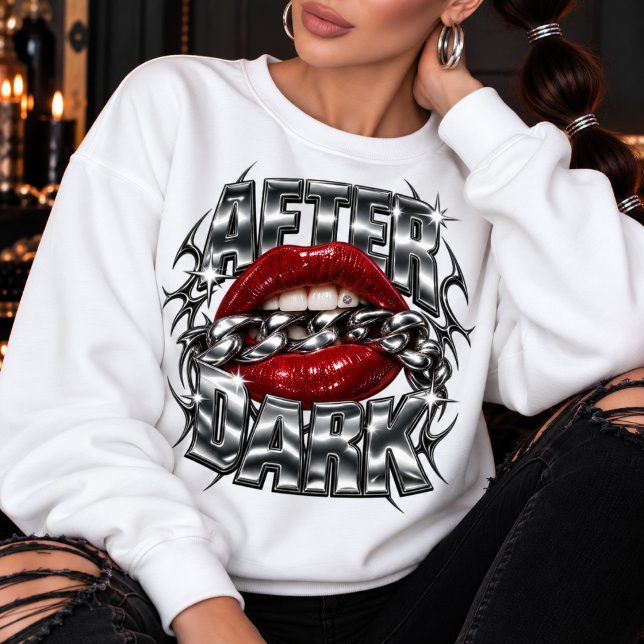 Rote Lippen After Dark Chrome Sweatshirt (After Dark chrome graphic sweatshirt: bold red lips, silver chain and effortless attitude.)