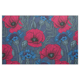 Rote Mohnblumen und blaue Maisblumen auf blau Stoff